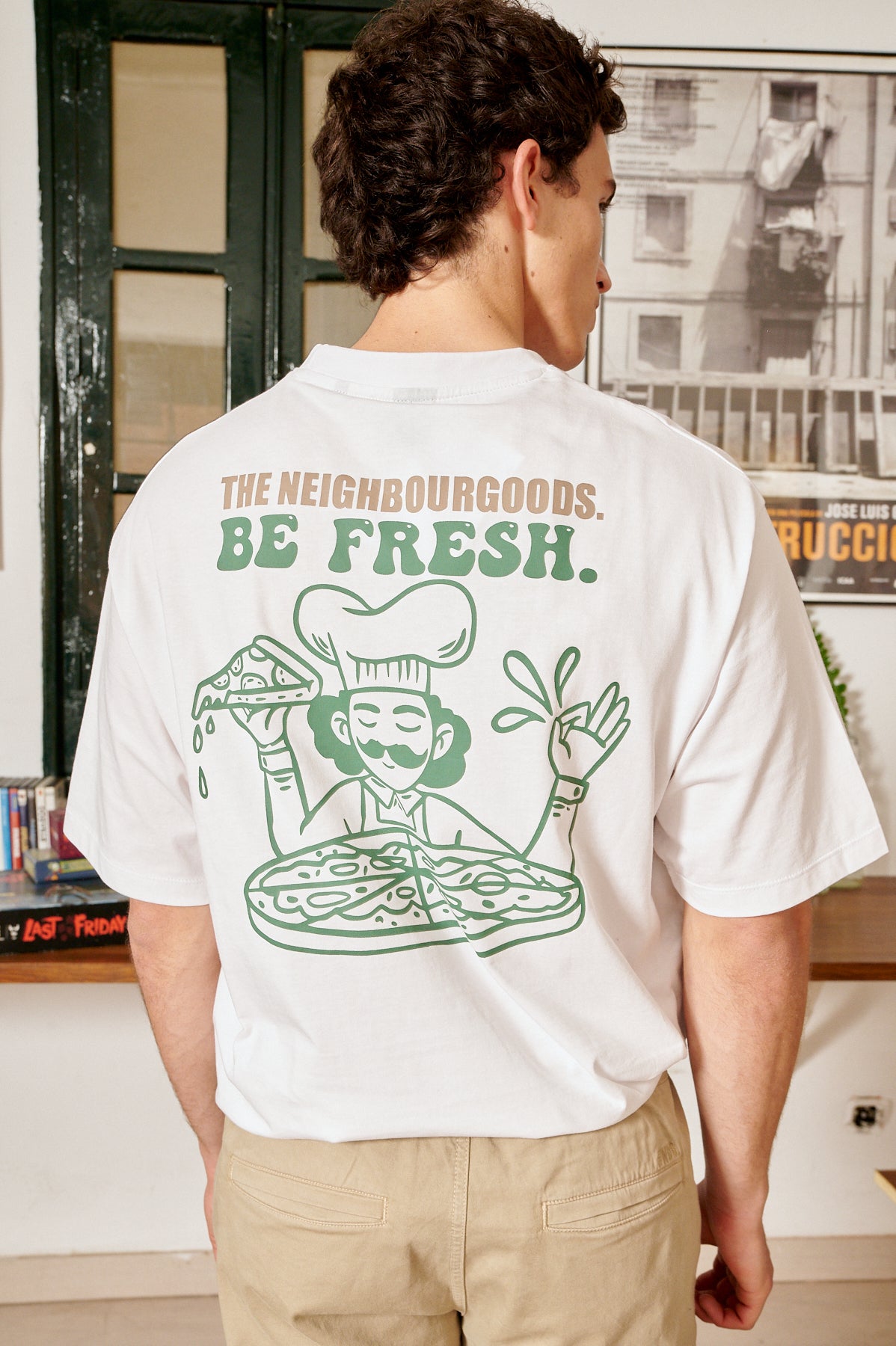 T-SHIRT WEISS MIT BE FRESH PRINT