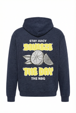 Lade das Bild in den Galerie-Viewer, TNBG. Stay Juicy HOODIE
