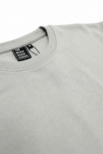 Lade das Bild in den Galerie-Viewer, TNBG. Never Stop Running CREWNECK
