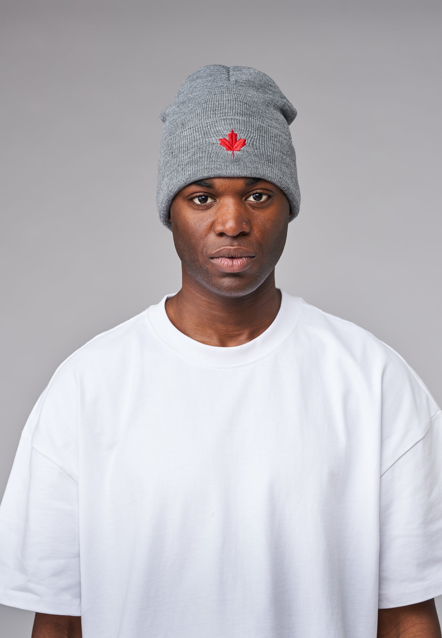 TNBG. AHORNBLATT GRAU BEANIE